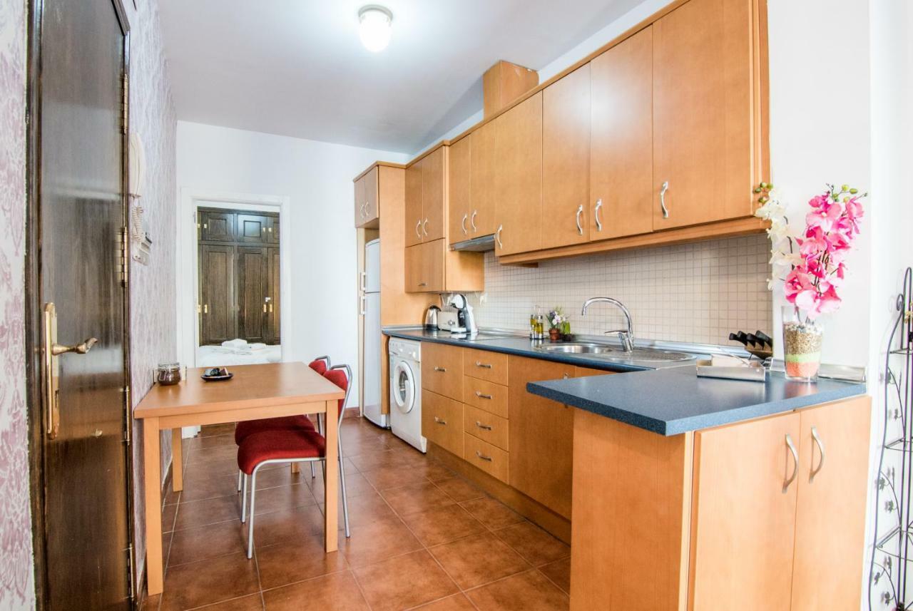 Tuguest Plaza Nueva Apartment Granada Exteriör bild